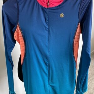 Tri Sirena long sleeve Multisport top. Team 2022. Never worn. No tags.